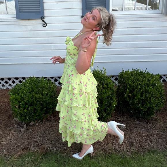 ASTR green floral halter dress - Picture 3 of 4